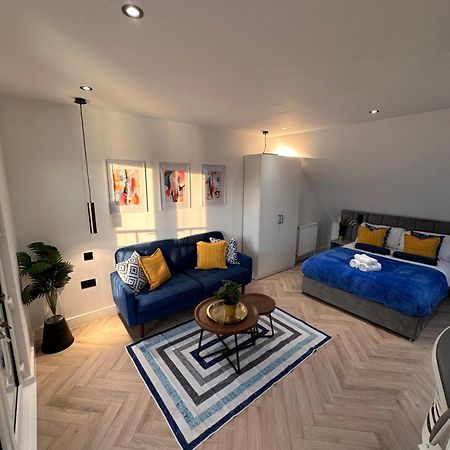 R5 - Luxury Private Ensuite Self-Contained Room - Newly Renovated Хейлсоуэн Экстерьер фото
